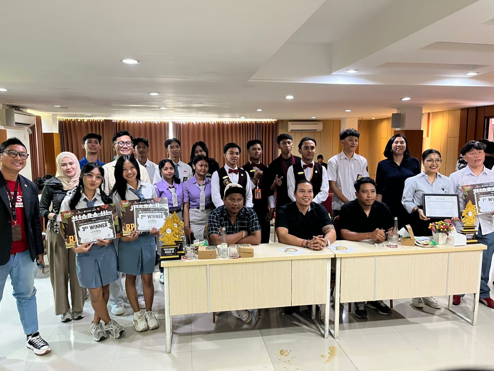 Battle of The Baristas winners, judges, and participants group photo